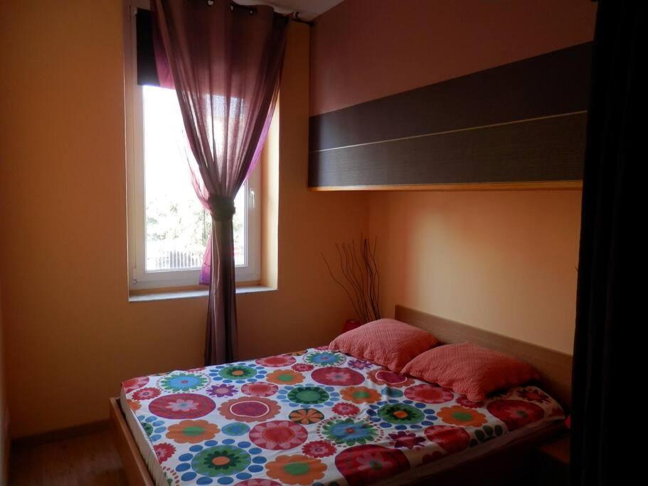 Appartement Spacieux Avec Grand Patio, 1Er Etage سيجيان المظهر الخارجي الصورة
