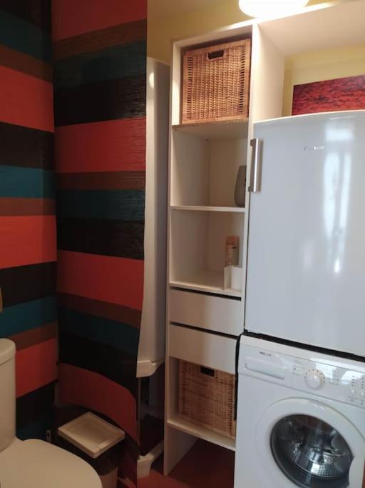 Appartement Spacieux Avec Grand Patio, 1Er Etage سيجيان المظهر الخارجي الصورة